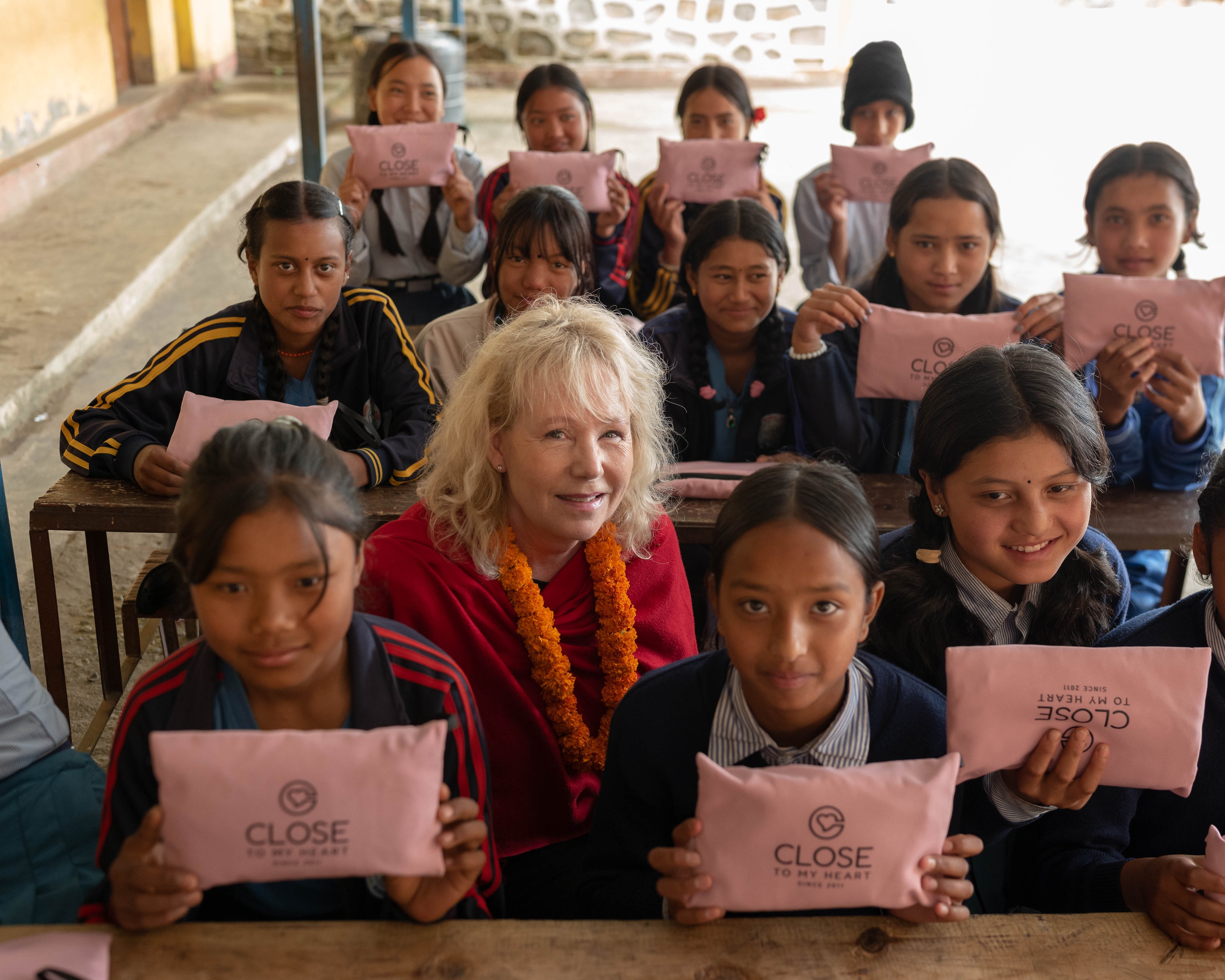 Mer enn klær, en historie om mening, skolegang og håp