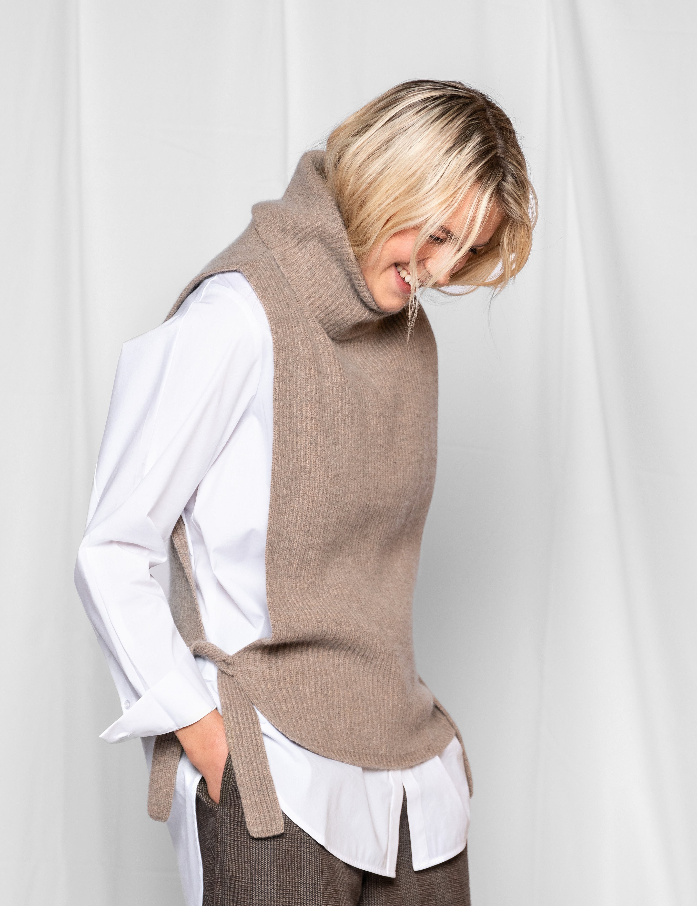 Close to my heart Amy bib vest Bib Neck Fudge Melange