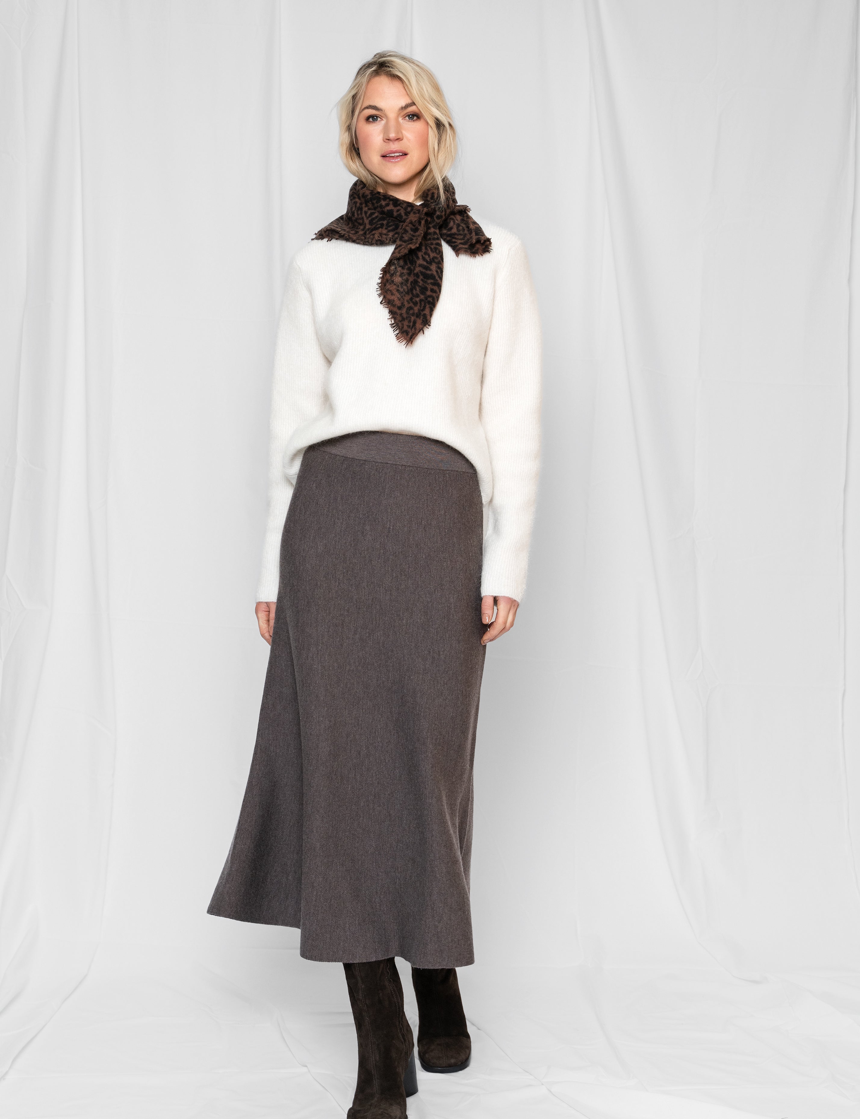 Close to my heart Babette strikket merino midiskjørt knitted skirt Wood