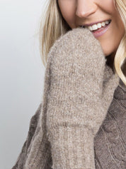 Close to my heart Cosy Mittens Mittens Taupe