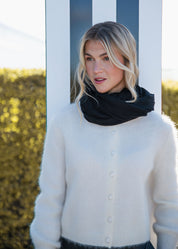 Close to my heart Eve pure wool shawl Scarf Black