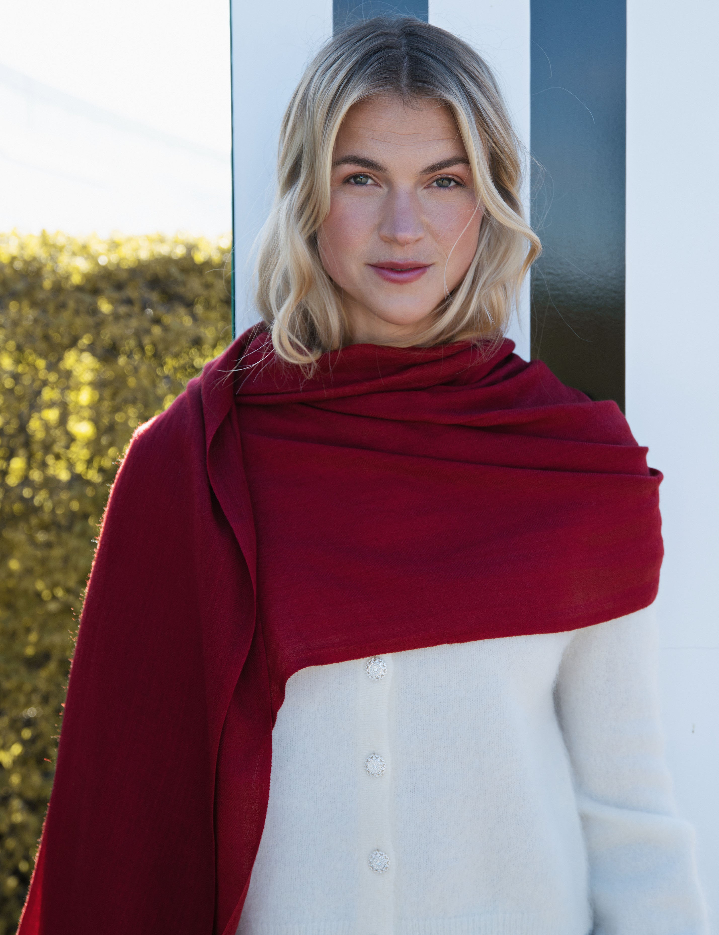 Close to my heart Eve pure wool shawl Scarf Garnet Red