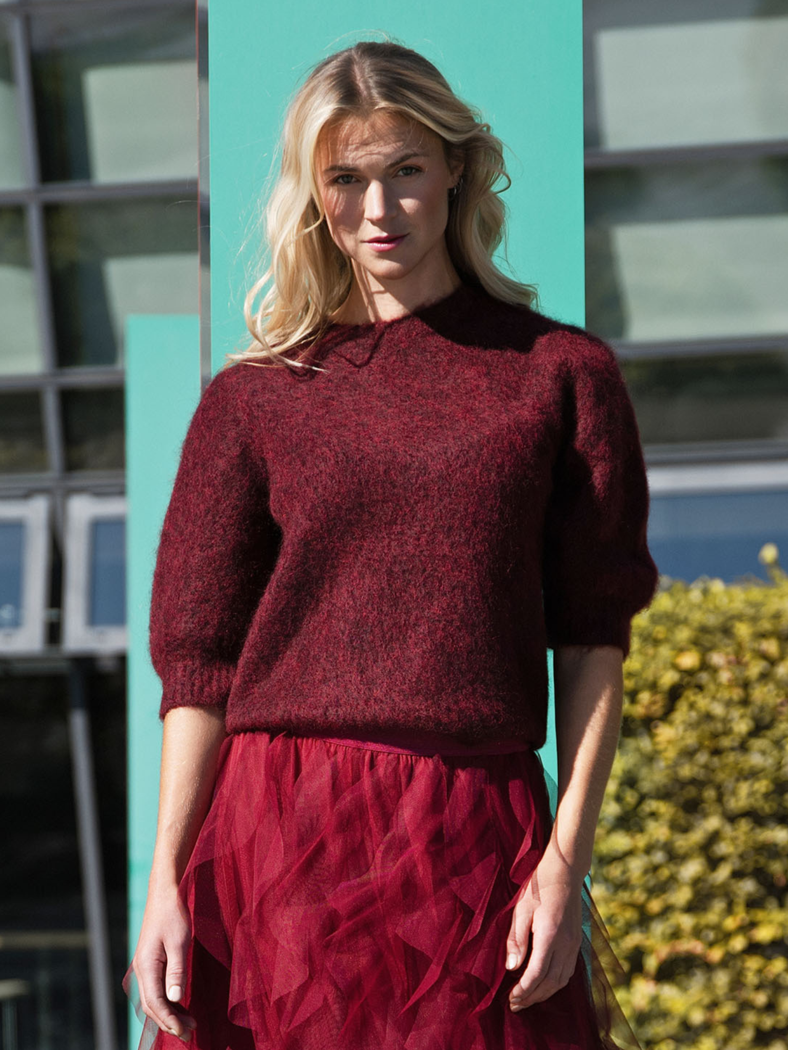 Close to my heart Gemma Genser Sweater knitted Garnet Red