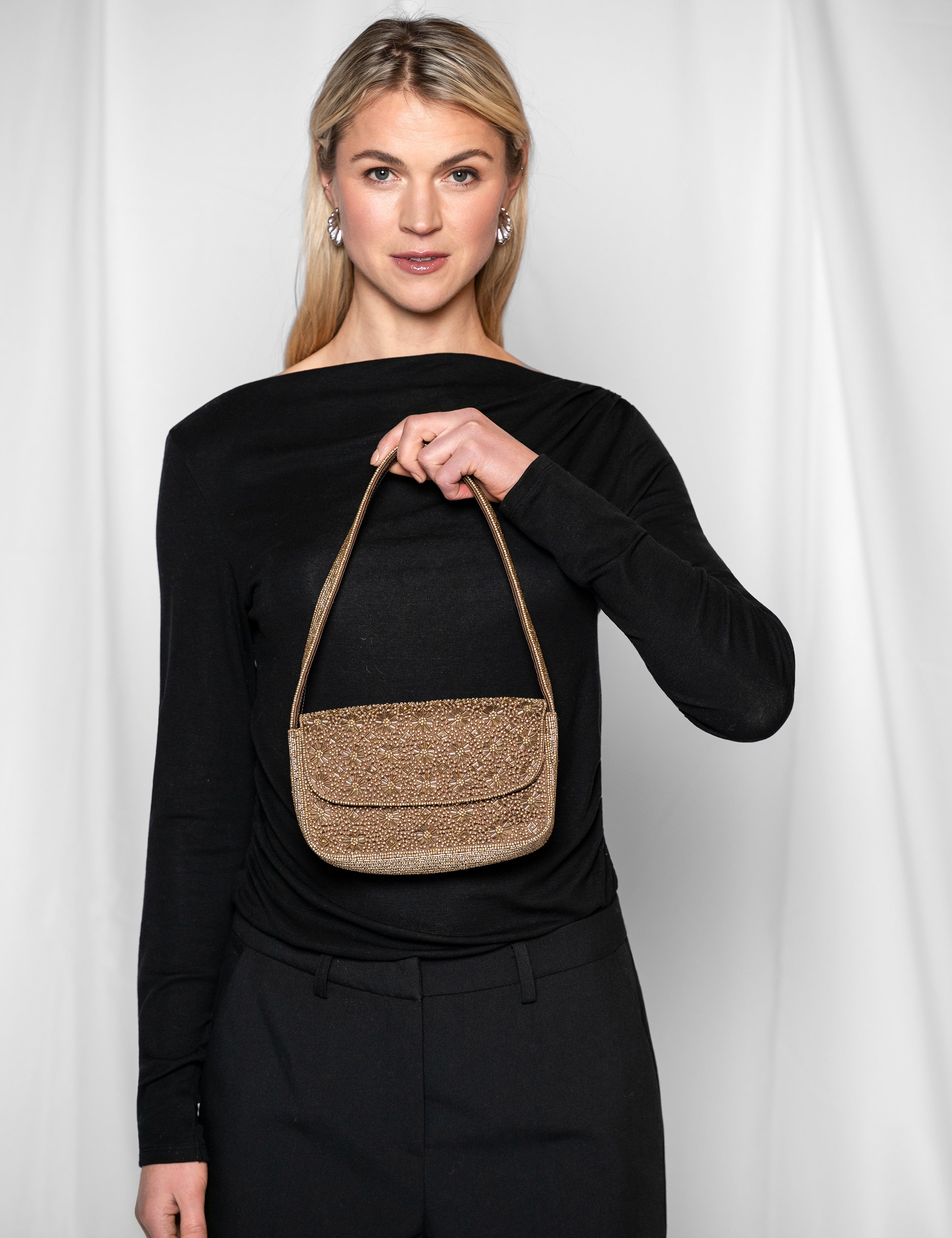 Close to my heart Perlebrodert veske i gull Handbag Gold 