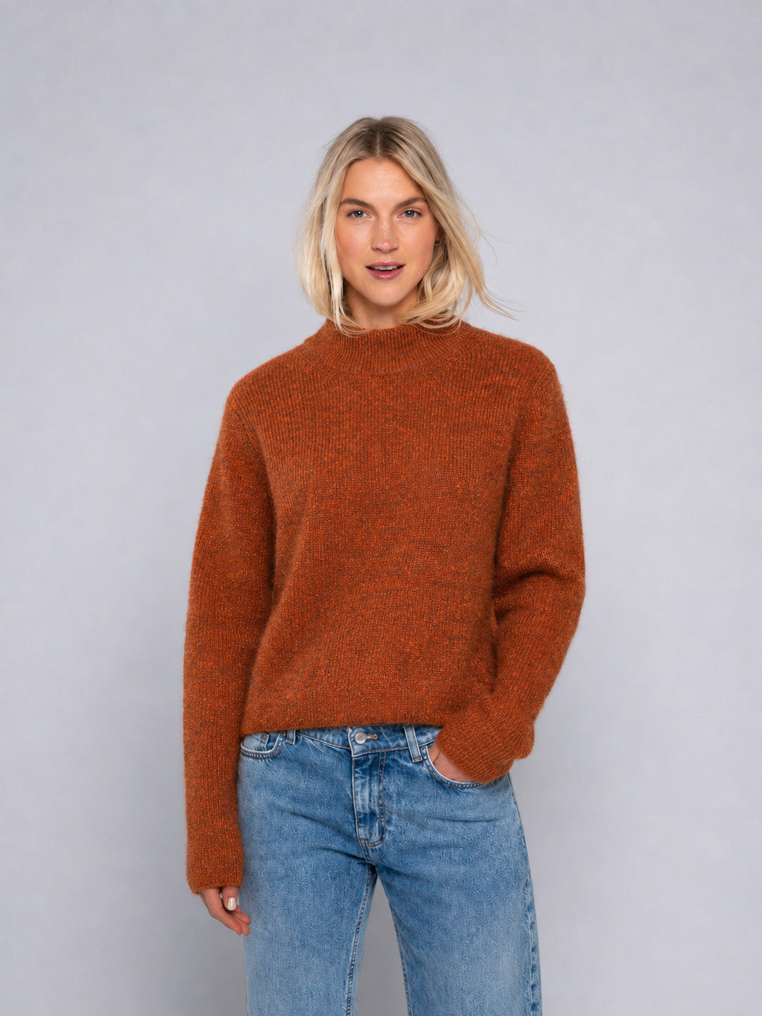 Close to my heart Goldie crew mohair genser Sweater knitted Orange Jam