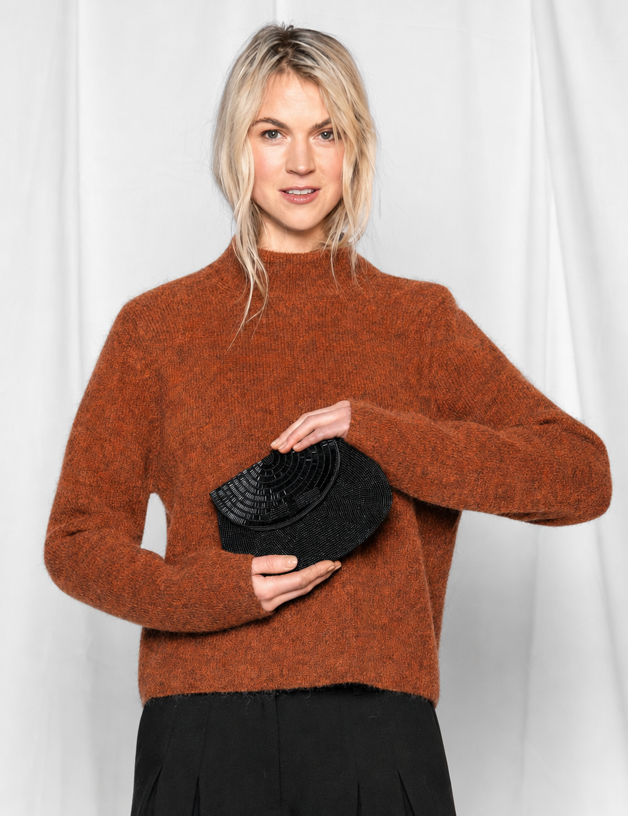 Close to my heart Goldie crew mohair genser Sweater knitted Orange Jam
