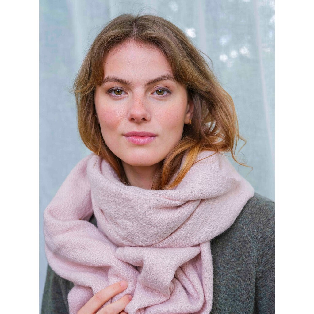 Close to my heart Julia Sartuul wool scarf Scarf