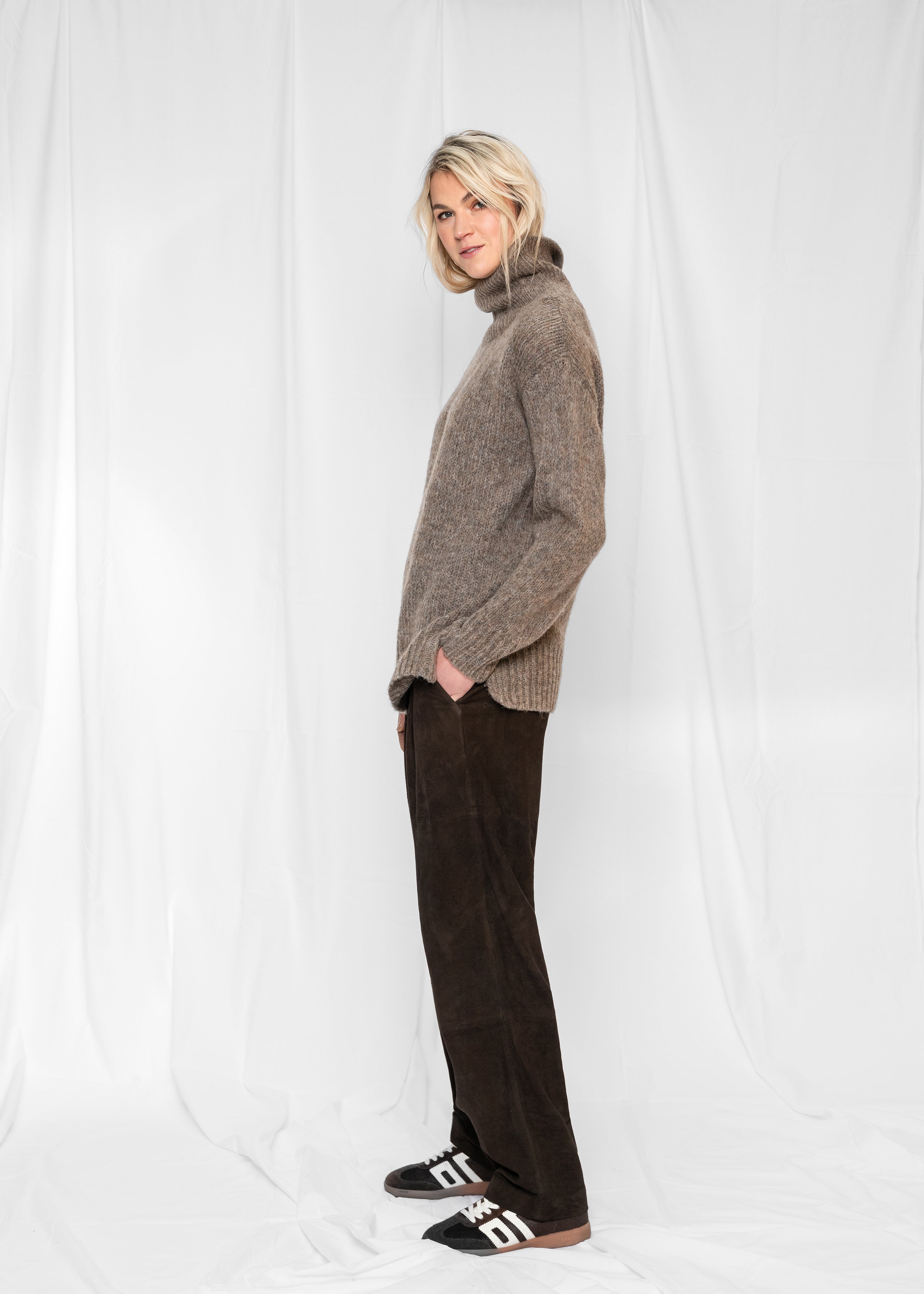 Close to my heart Molly Alpaca ull genser Sweater knitted Walnut