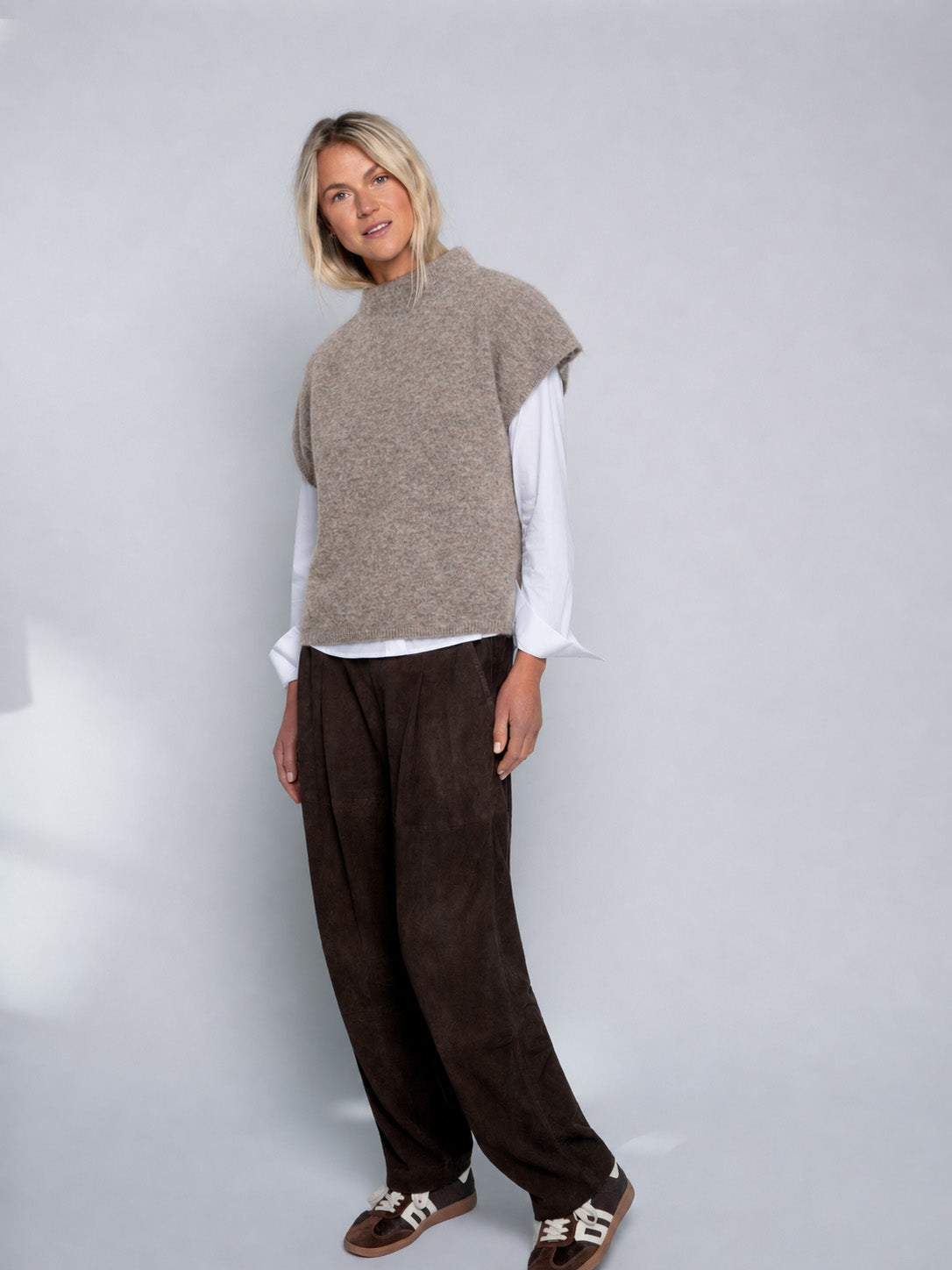 Close to my heart Nemi mohair vest waistcoat Sepia