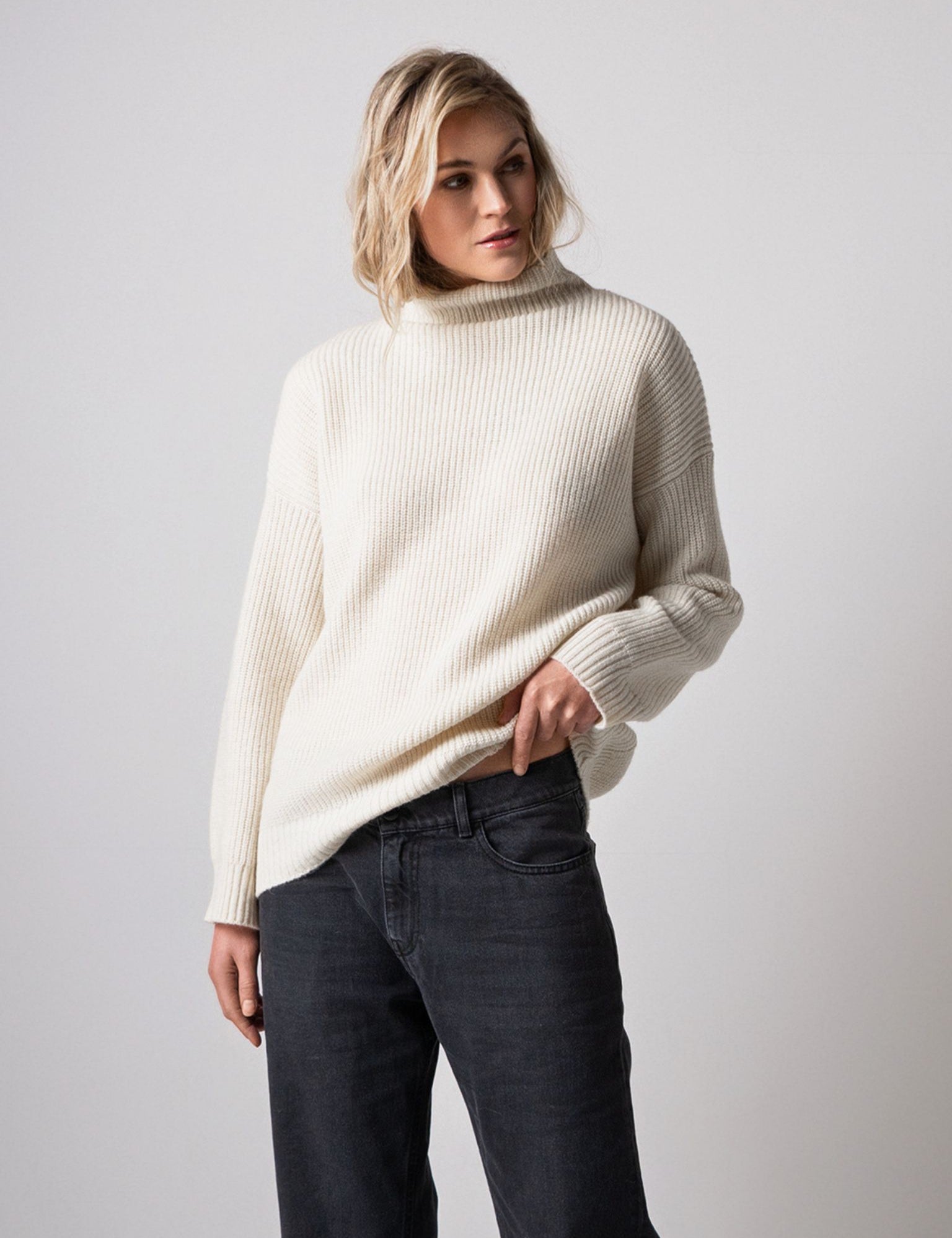 Close to my heart Violet tuck sweater Sweater knitted Natural